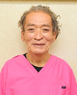 片岡歯科医師